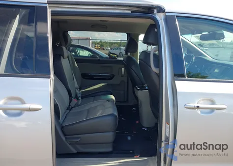 2015 Kia Sedona Ex z USA, uszkodzony, nr VIN KNDMC5C18F6019945